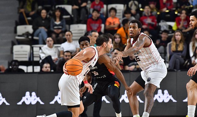 Manisa Basket – Niners Chemnitz: 87-86