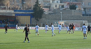 Mardin 1969 Spor - İzmir Çoruhlu Futbol Kulübü: 4-1