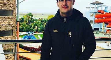 Otomobil kamyona arkadan çarptı: 1 ölü, 1 yaralı