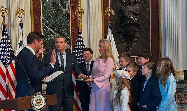 Pete Hegseth, ABD Savunma Bakanı olarak yemin edip görevine başladı