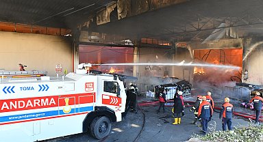 Şanlıurfa'da tekstil fabrikasında çıkan yangın, kontrol altında