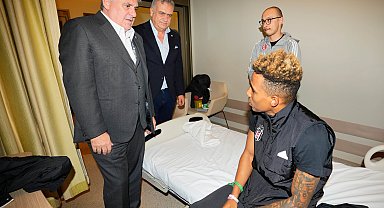 Serdal Adalı'dan Gedson Fernandes'e geçmiş olsun ziyareti