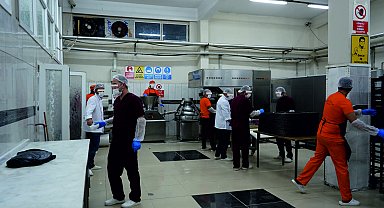 Şırnak'ta hükümlüler, kendi ekmeğini üretiyor