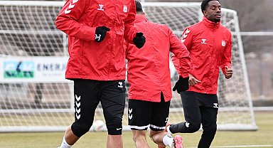 Sivasspor'da Trabzonspor mesaisi sürüyor