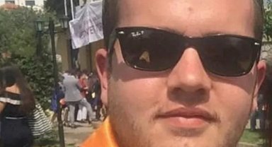 Tartıştığı kişiyi parke taşıyla öldürdü