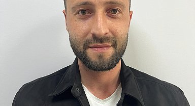 TEM'de bariyere çarpıp araçtan fırlaması sonucu hayatını kaybeden sürücü toprağa verildi