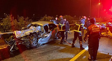 Ters yöne giren otomobil kamyonla çarpıştı: 1 ölü, 1 yaralı