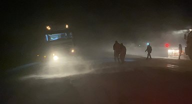 Tipide mahsur kalanlar kurtarıldı