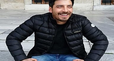 Tur minibüsüyle otomobilin çarpıştığı kazada ölen baba-oğul toprağa verildi