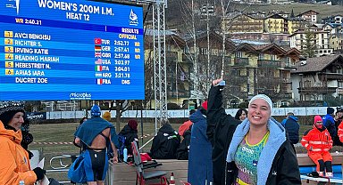 Türk kadınları yüzmede ülkeyi başarıyla temsil etmeye devam ediyor