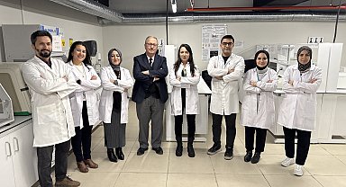 Türk ve İngiliz bilim insanları, Maymun çiçeği aşısı için çalışmalarını hızlandırdı