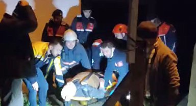 Uçurumdan düşen Alzheimer hastası yaralandı