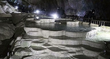 Yer altındaki gizli 'Pamukkale'; Kaklık Mağarası