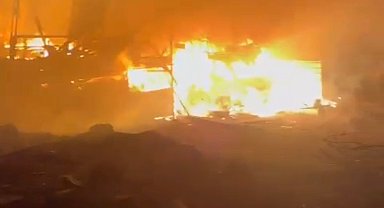 2 katlı prefabrik evde yangın; 1 ölü, 4 kişi dumandan etkilendi