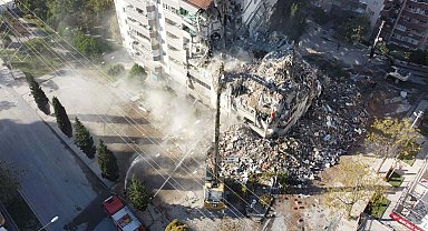 'İzmir'in deprem riski İstanbul'dan fazla'