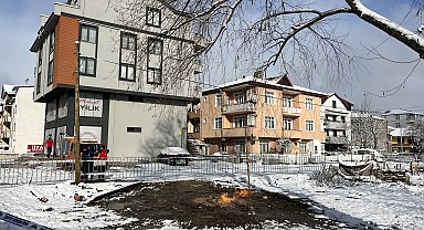 5 gündür arazinin ortasında yanıyor; gazın türü araştırılıyor