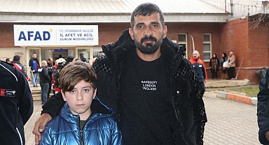 81'inci saatte enkazdan çıkarılan Beşir: Karanlıktı, çok bir şey görmüyordum