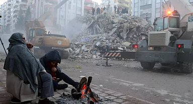 96 kişinin yaşamını yitirdiği apartmana ruhsat veren kamu çalışanlarına dava