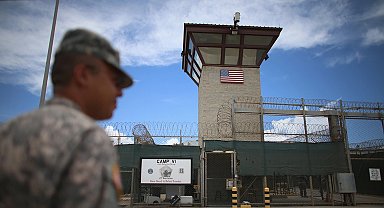 ABD düzensiz göçmenleri Guantanamo Körfezi'ne göndermeye başladı