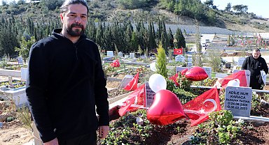 Adana'da, Deprem Şehitliği'nde duygusal anlar