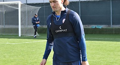 Altınordu'da Mete formayı zorluyor