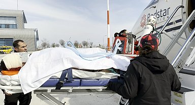 Ambulans uçak, 22 yaşındaki Samet için havalandı