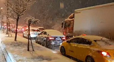 Ankara'da kar etkili olmaya başladı