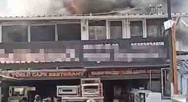 Ankara'da spotçular çarşısında yangın; 2 dükkanda hasar oluştu