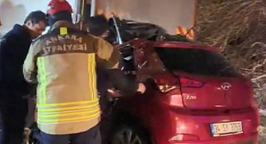 Ankara'da TIR'a çarpan otomobilin sürücüsü öldü