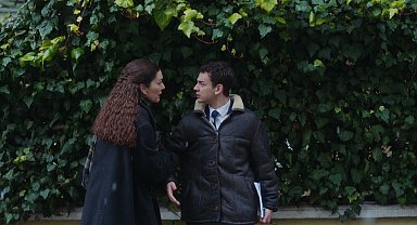 Annem Ankara'da Sezen Aksu'nun Ferdi Tayfur'a ithafen okuduğu 'Bana Sor' şarkısı ilk kez yayınlandı