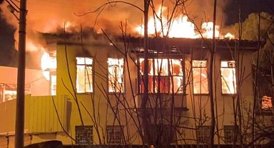 Antalya'da 150 yıllık tescilli bina yandı