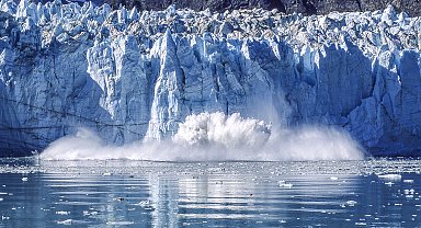Araştırma: Her yıl ortalama 273 milyar ton buz kaybediliyor