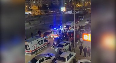 Asansör kabini 2'nci kattan düştü; 5 yaralı