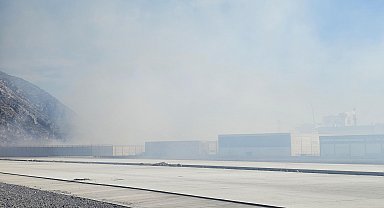 Aydın'da kağıt fabrikasındaki yangına müdahale sürüyor