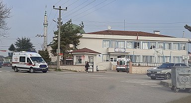 Aynı marketten aldıkları çiğ köfteden yiyen 5 öğrenci hastanelik oldu