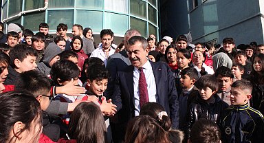 Bakan Tekin: Eğitimde sürekli kendimizi geliştirmek durumundayız