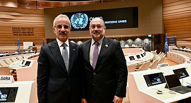 Bakan Uraloğlu, Uluslararası Yol Federasyonu Başkanı Mandalozis ile bir araya geldi