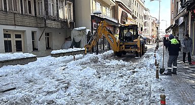 Bartın'da 2 günde 5 bin ton kar toplandı