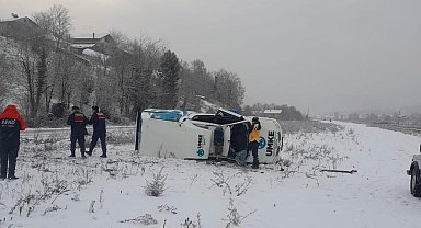 Bartın'da kar yağışı nedeniyle okullar tatil edildi