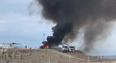 Batman'da atık petrol havuzunda çıkan yangın söndürüldü