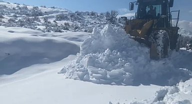 Batman'da kar; 28 yerleşim yerinin yolu kapandı