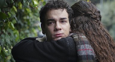 Bergüzar Korel: Tokat yerine kafa attım