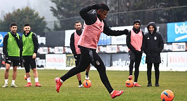 Beşiktaş'ta yeni transfer Keny Arroyo ilk antrenmanına çıktı