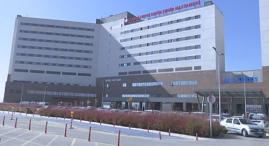 Beslediği boğanın saldırısında ağır yaralandı