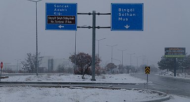 Bingöl'de eğitime 'kar' engeli