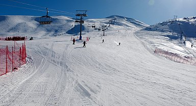 Bingöl'deki Hesarek Kayak Merkezi'ni 1 ayda 40 bin kişi ziyaret etti