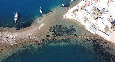 Bodrum'da deniz çekildi, tarihi 'Kral Yolu' ortaya çıktı