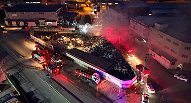 Bursa'da çöp toplama merkezinde yangın
