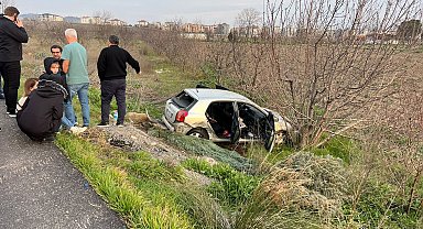 Bursa'da iki otomobil çarpıştı: 3 yaralı