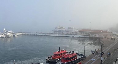 Çanakkale Boğazı'nda gemi trafiği, sis nedeniyle askıya alındı